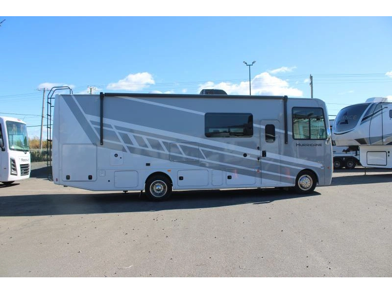 Thor Motor Coach Hurricane 29l 2026 alt