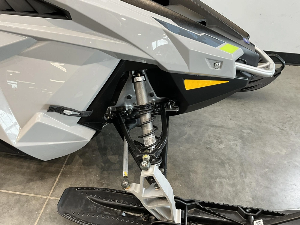 2026 Polaris 550 Rmk Evo 144 Es alt