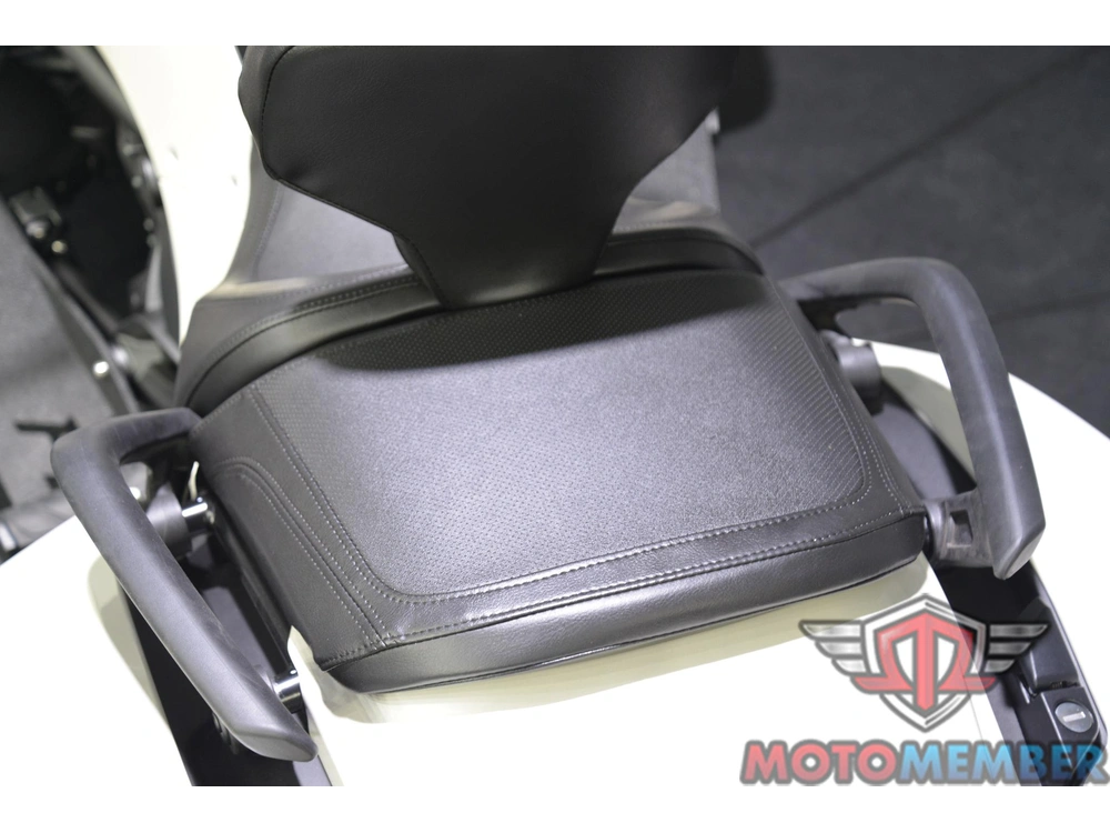 2026 Can-am Spyder F3-t alt