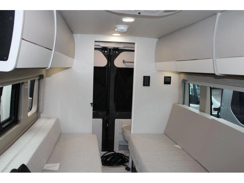 Entegra Coach Ethos 20t 2026 alt