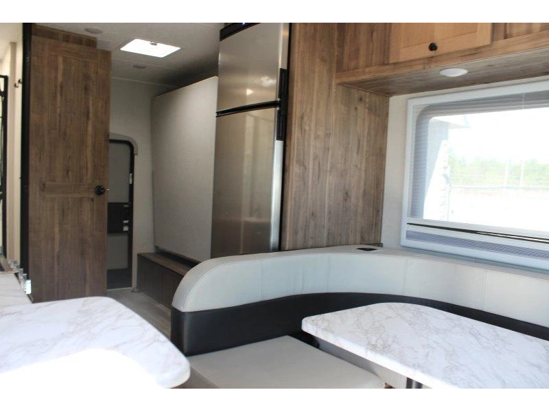 Coachmen Crosstrail 22xg 2024 alt