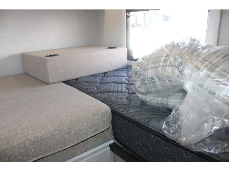 Dynamax Isata 3 24TW 2027