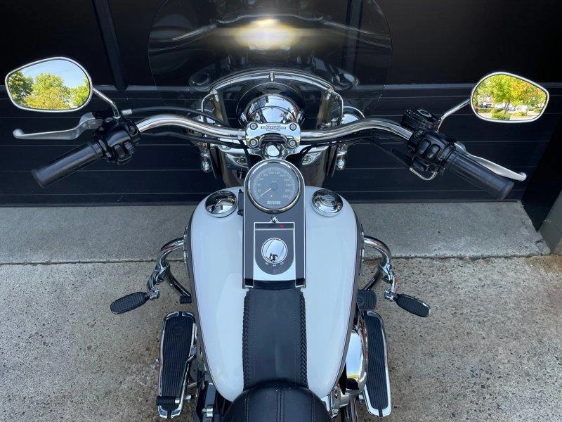 2008 Harley-davidson Touring Flstn - Softail™ Deluxe alt