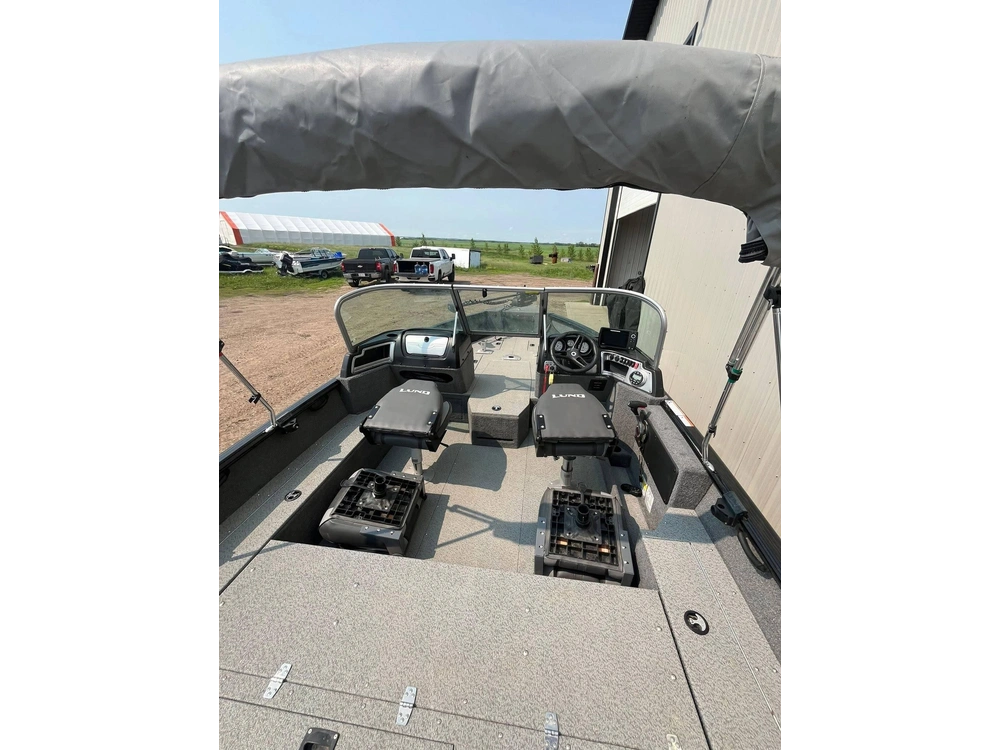 2018 Lund Boat Co 1775 Impact alt