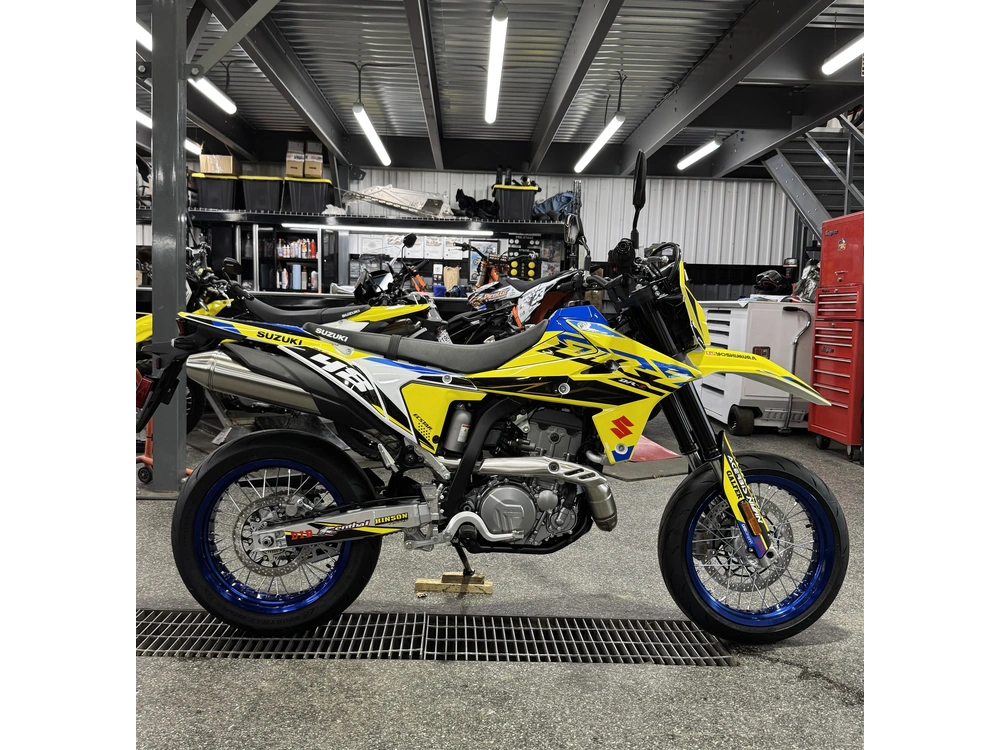 2025 Suzuki Dr-z4sm alt