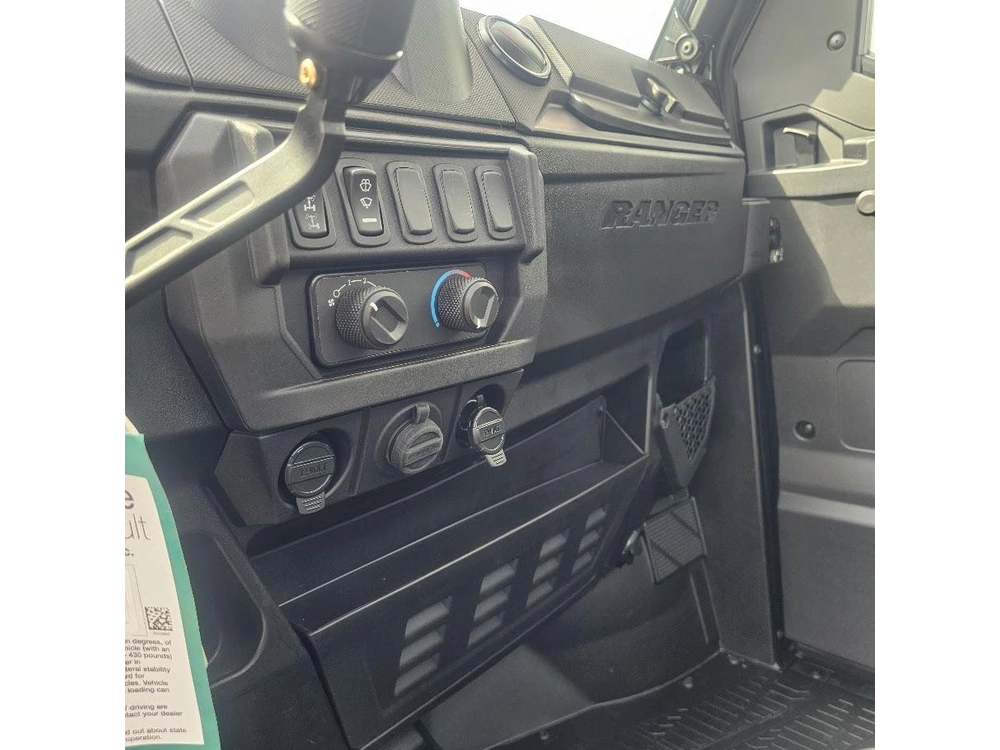 2026 Polaris Ranger 1000 Cab alt