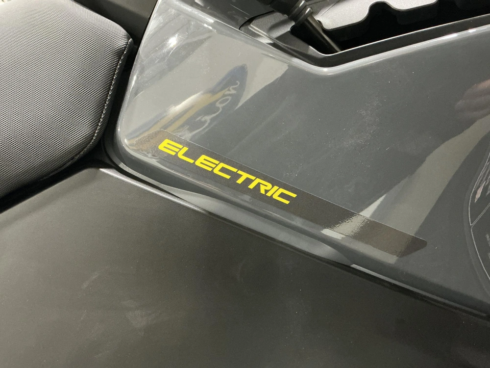 2026 Can-am Outlander Max Electric alt