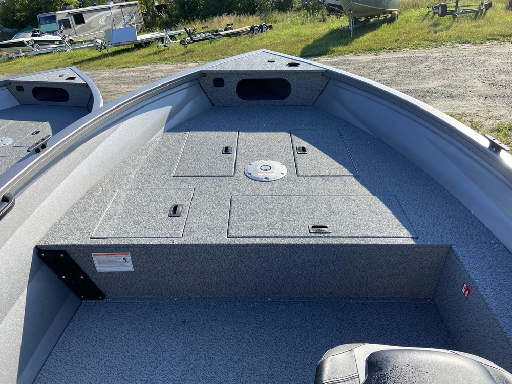 2026 Crestliner 1850 Kodiak Tiller alt