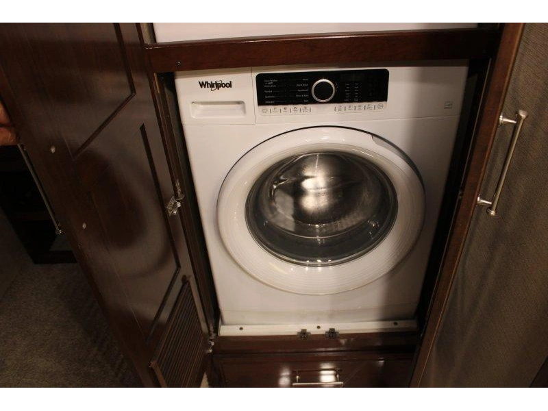 Entegra Coach Aspire 44f 2020 alt