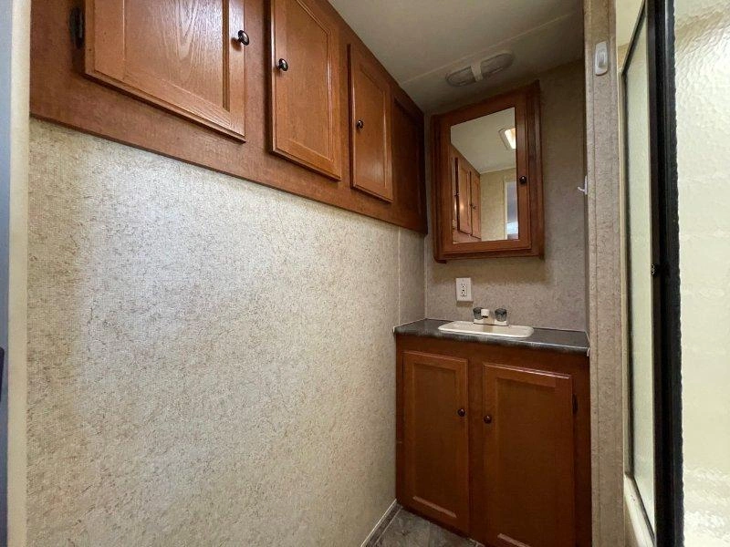 Skyline Layton 287 2013 alt