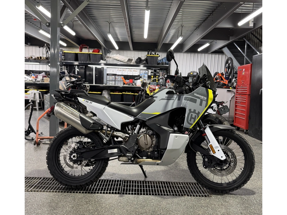Husqvarna Norden 901 2025 alt
