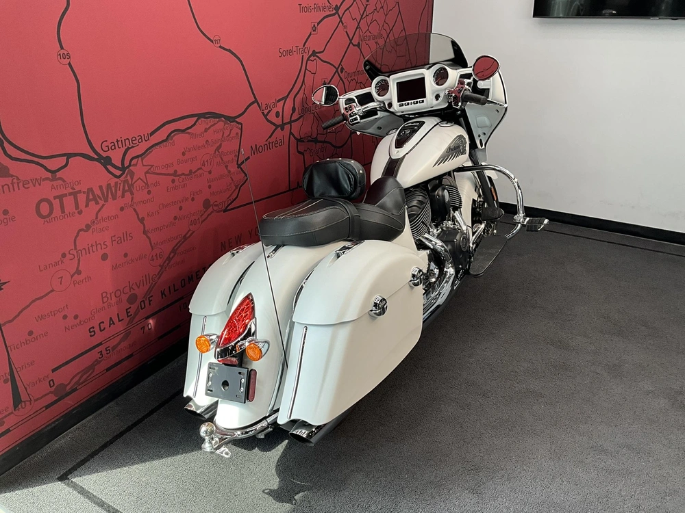 2018 Indian Motorcycle Chieftain Limited alt