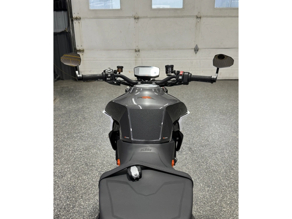 Ktm Super Duke R 2018 alt