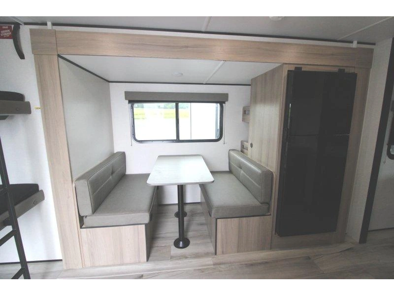 Keystone Rv Coleman 22bx 2027 alt