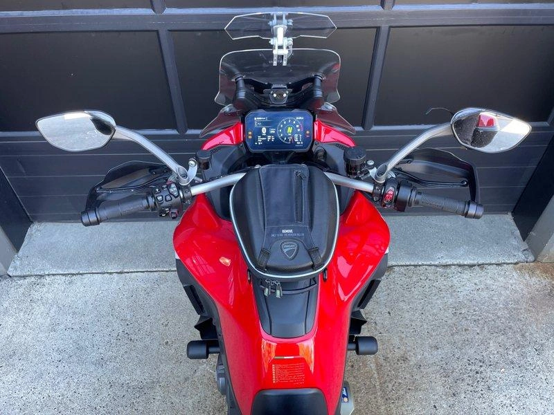 2021 Ducati Multistrada V4 alt