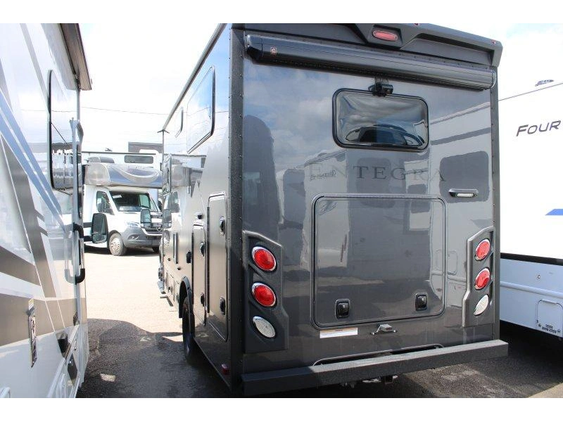 Entegra Coach Condor 22t 2026 alt