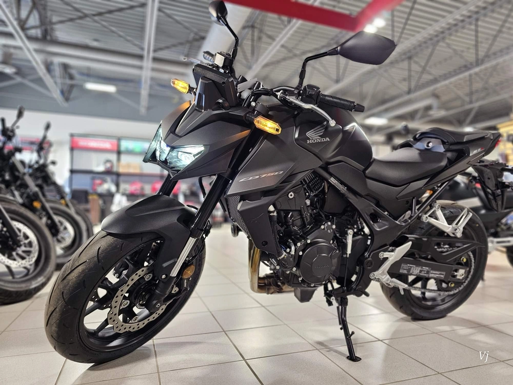 2025 Honda Cb750 Abs alt