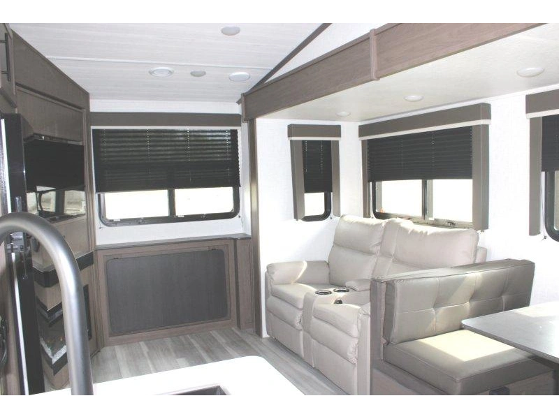 Keystone Rv Cougar 2400re 2026 alt