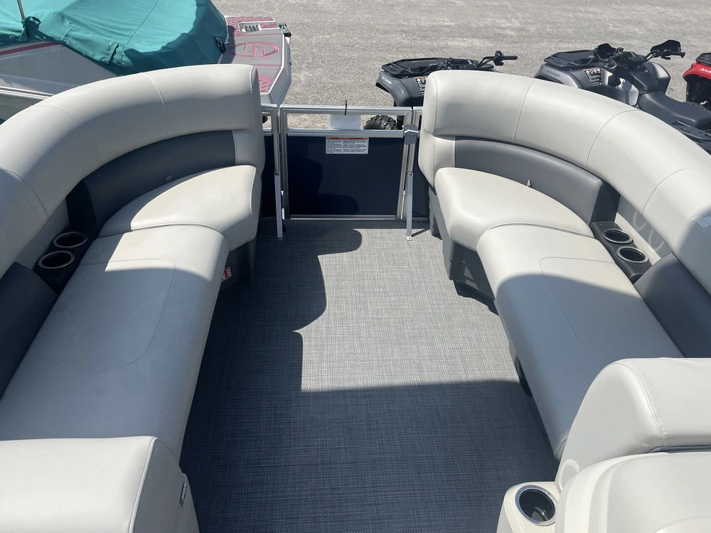 2026 Starcraft Lx 16 R With Merc 25 Elpt alt