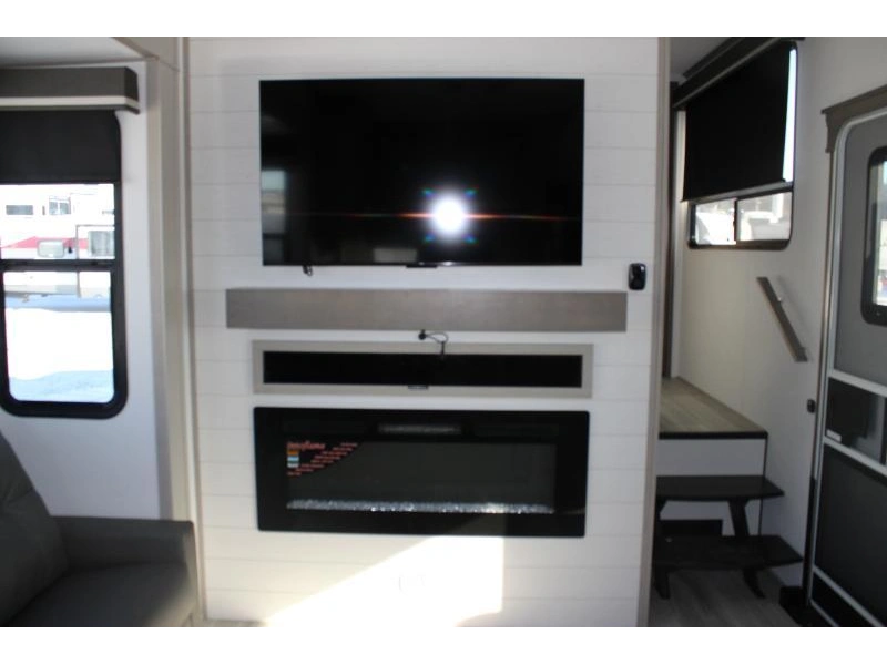 Grand Design Influence 3203gk 2025 alt