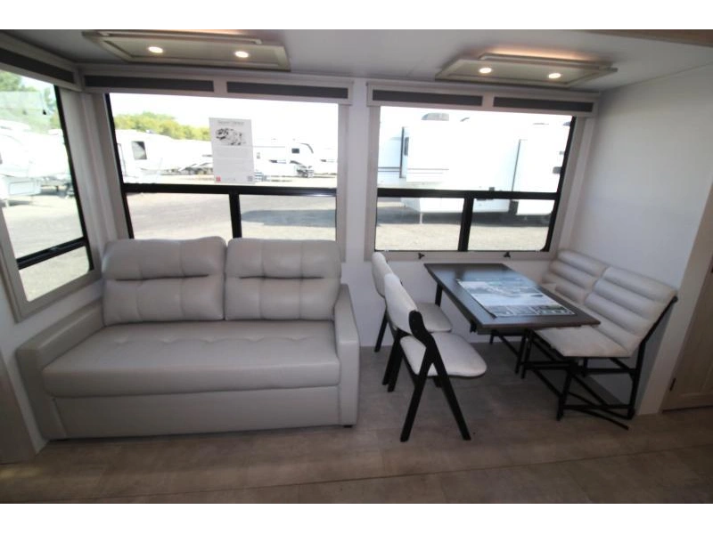 Grand Design Solitude 417kb 2026 alt
