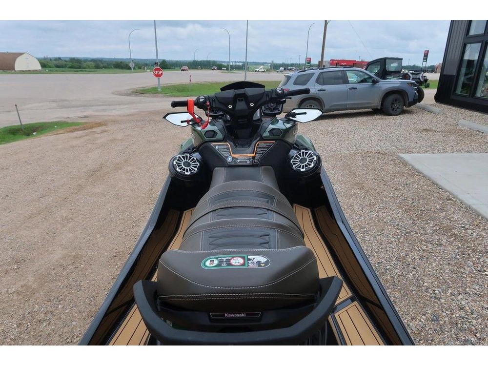 2025 Kawasaki Ultra 310lx alt