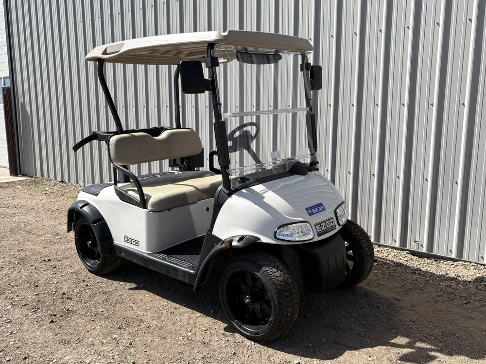 2016 E-z-go Rxv alt