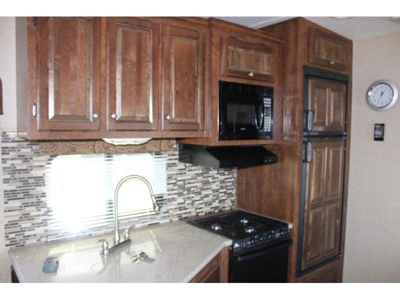 Coachmen Chaparral D348bhs 2014 alt