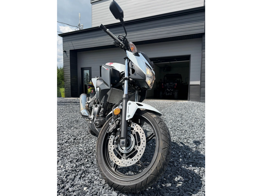 Honda Cb300 2015 alt