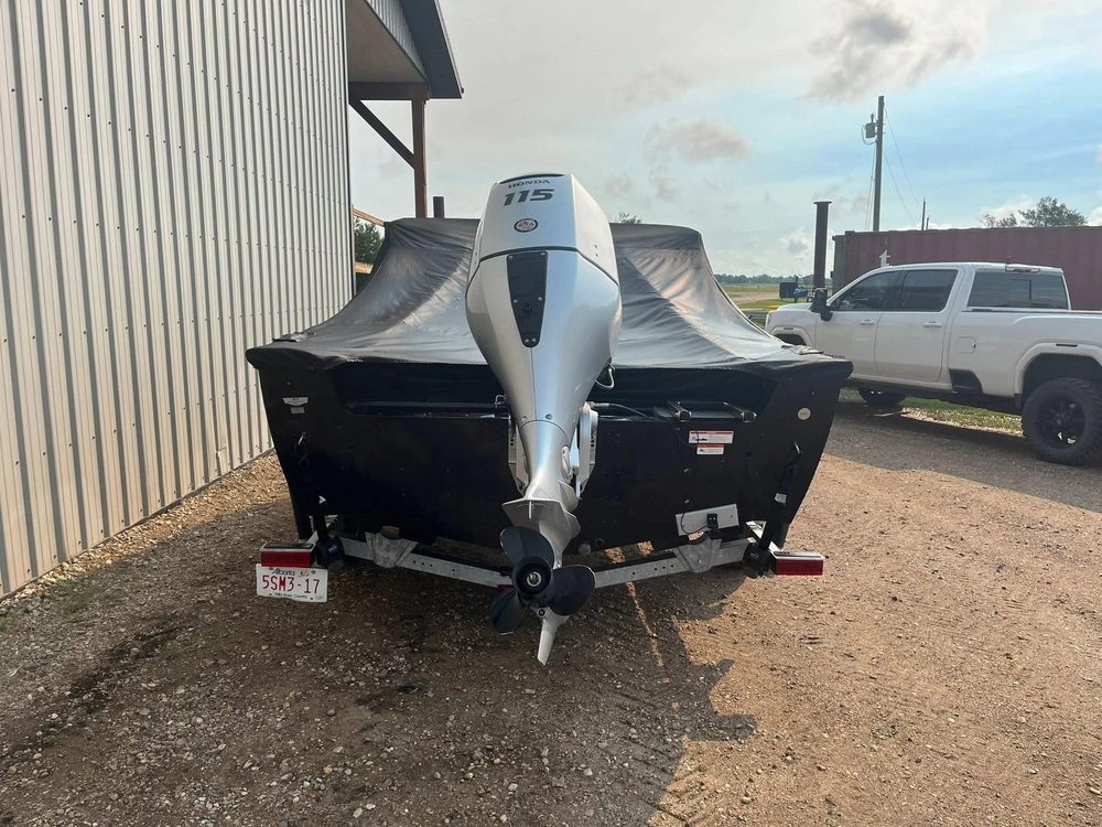 2018 Lund Boat Co 1775 Impact alt