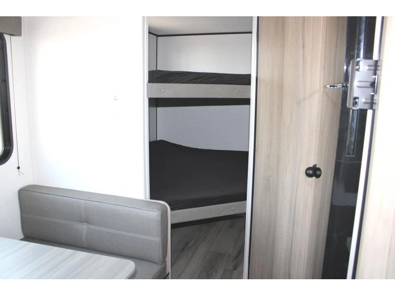 2026 Keystone Rv Coleman 23b alt