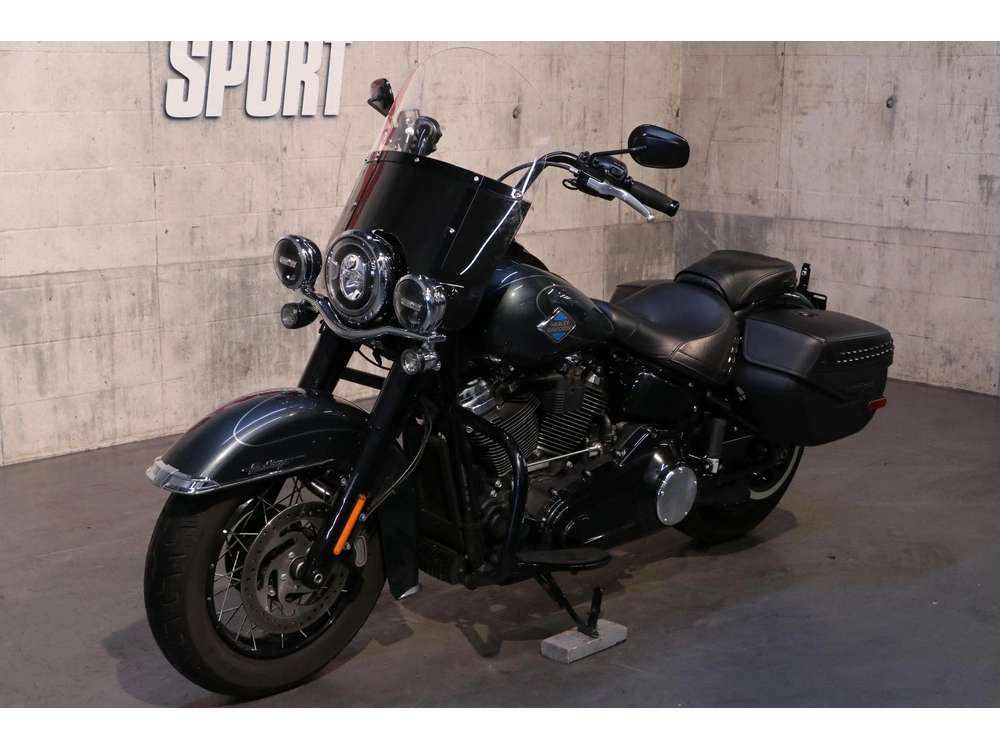 2025 Harley-davidson Softail Heritage Classic (flhc) alt