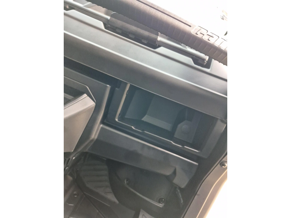 2026 Can-am Defender 6x6 Limited Cab Dusty Navy alt