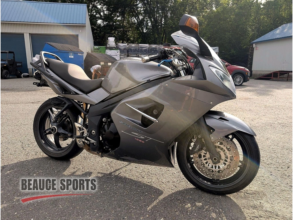 2009 Triumph Sprint St 1050 ⚡ Moto 3 Cylindres Performance Routière alt