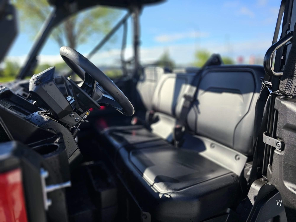 2026 Honda Pioneer 1000-3p Deluxe alt