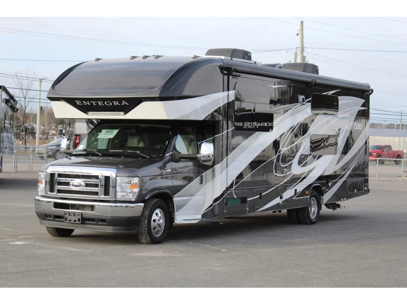 2022 Entegra Coach Esteem 31f alt