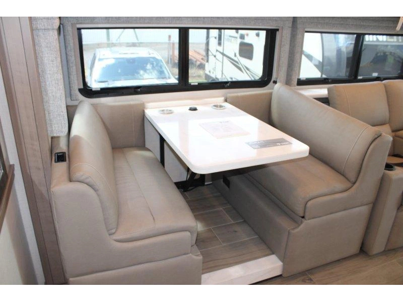 Thor Motor Coach Aria 3702 2027 alt