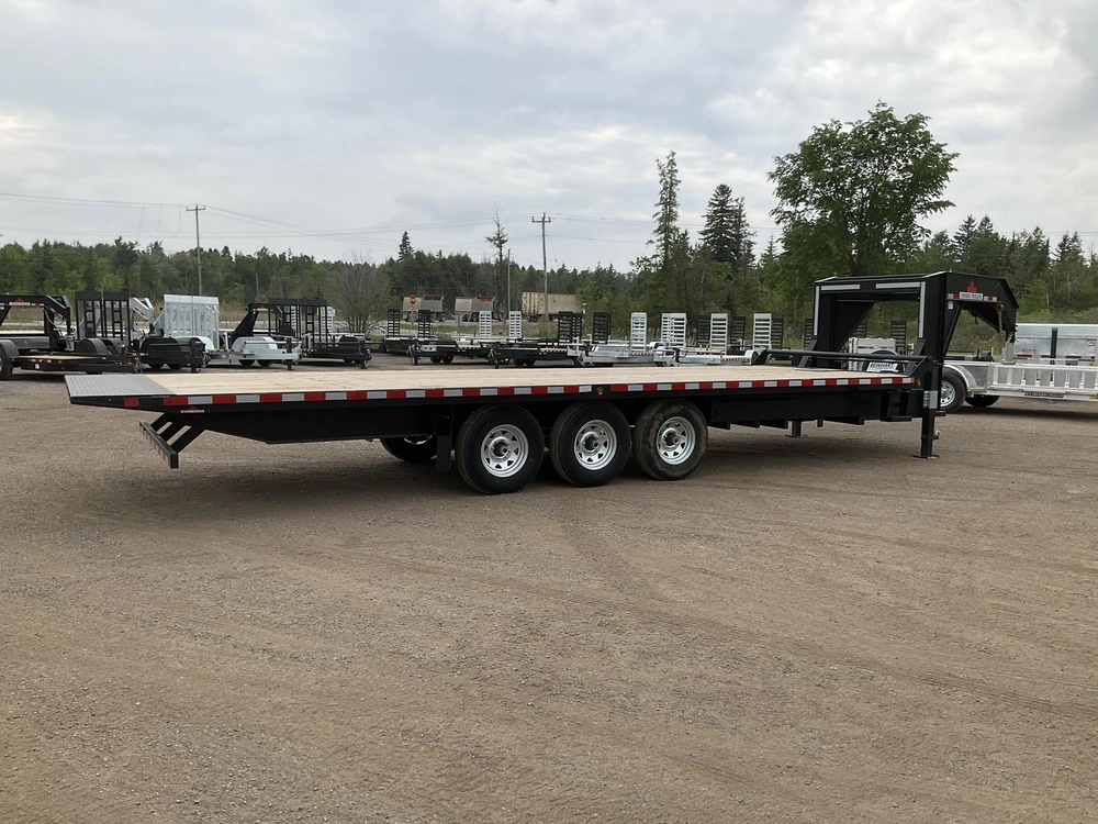 2027 Canada Trailers 8.5x26 10.5 Ton Gooseneck Hydraulic Tilt Trailer alt