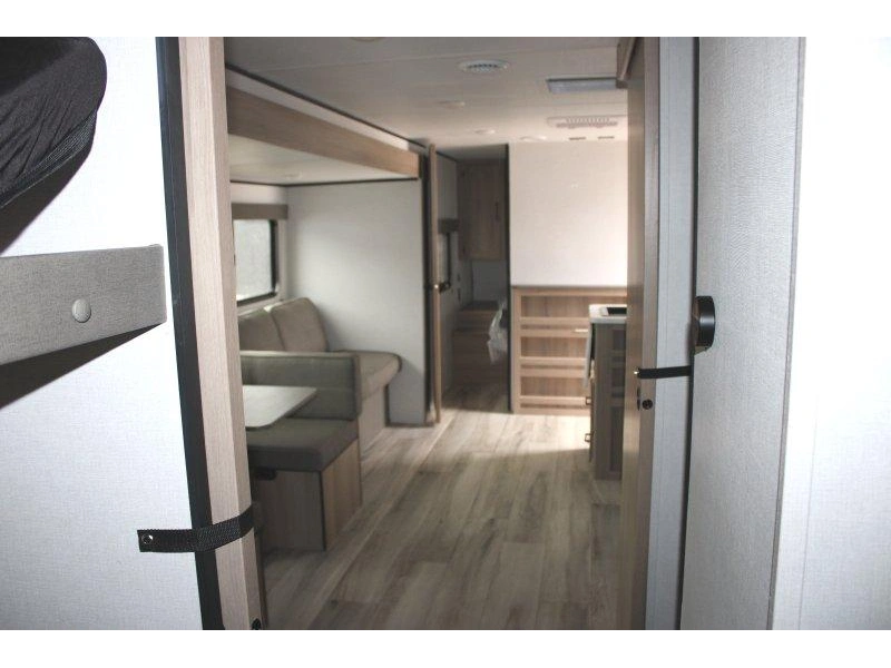 Keystone Rv Coleman 27b 2026 alt