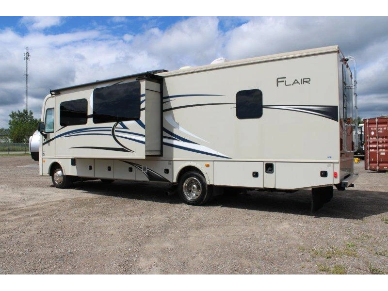 Fleetwood Flair 31a 2018 alt