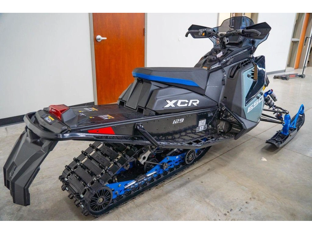 2026 Polaris 650 Indy Xcr 129 Gloss Black / Blue Dusk alt