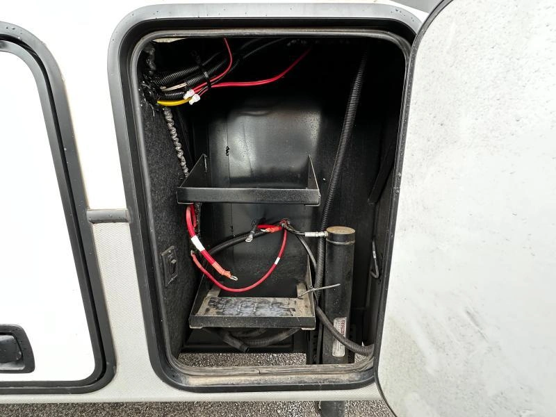 Keystone Rv Avalanche 352bh 2022 alt
