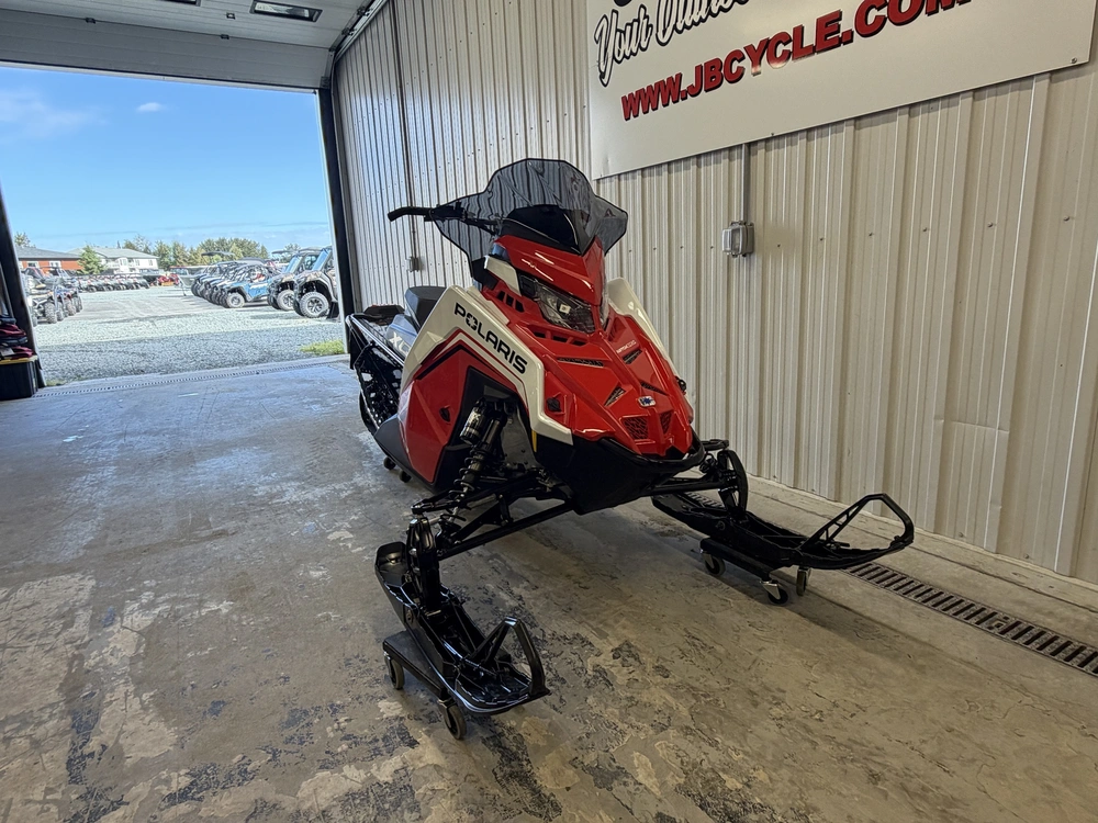 2027 Polaris 850 Sb Xc 146 1.6 Red alt