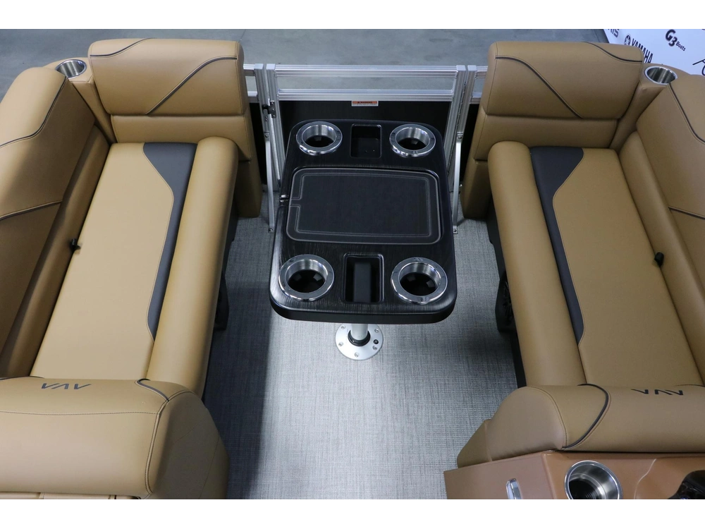 Avalon Venture 2180 Vrb + Yamaha 70 Hp 2026 alt