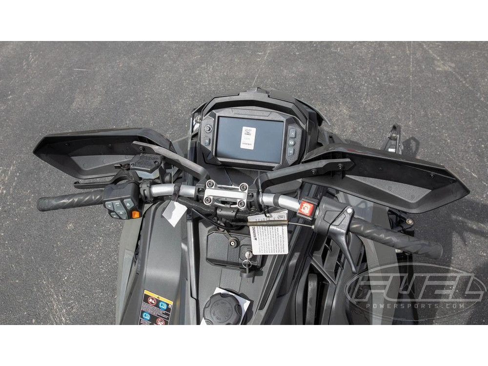 2025 Polaris Boost Switchback Assault 146 Shadow Gray / Gloss Black alt