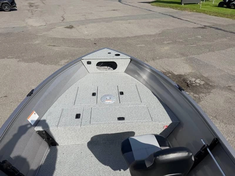 Crestliner 1650 Kodiak Tiller 2026 alt