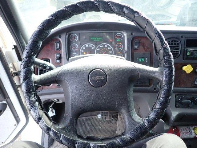 Freightliner M2106 2016