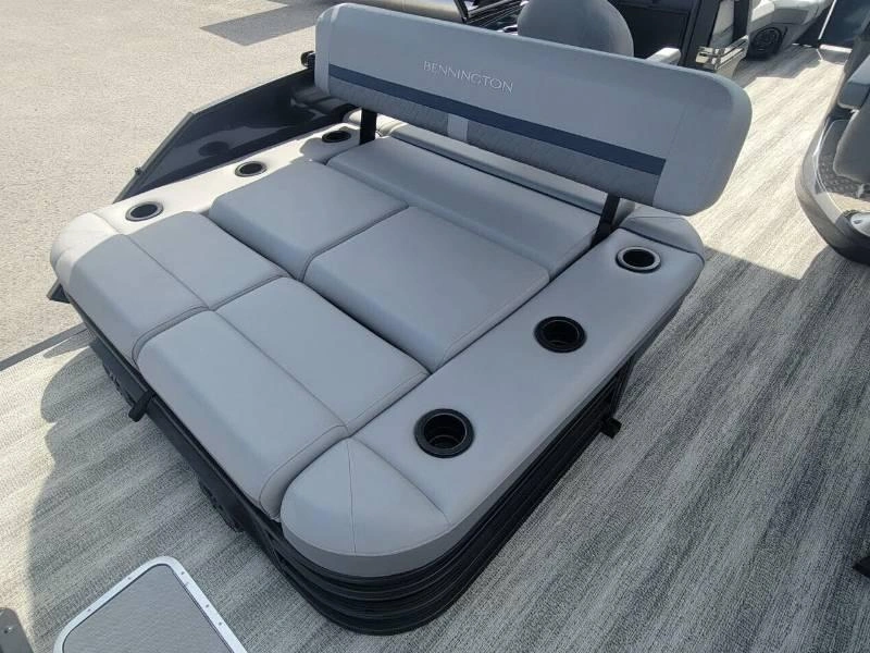Bennington Marine M22 Swingback Luxe 3t / F200 2025 alt