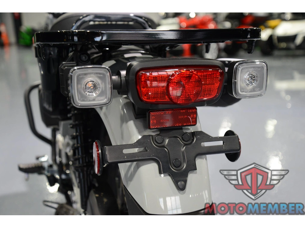 2025 Honda Trail 125 alt