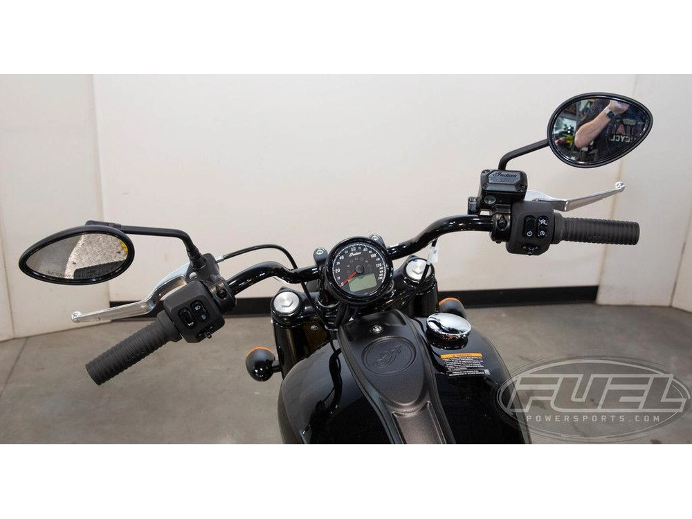 2026 Indian Motorcycle Chief® Bobber Black Metallic alt